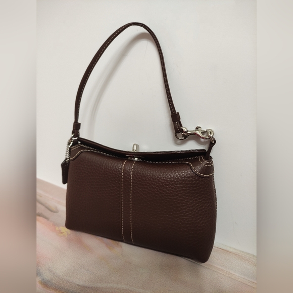 Coach F42831 Legacy Leather Turnlock Wristlet Mini Handbag Mahogany Brown - Picture 5 of 12